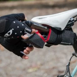 Blackburn Mini Pump AirStik 2Stage -Chainrings & Sprockets Shop blackburn minipump airstik 2stage action 3840x2160