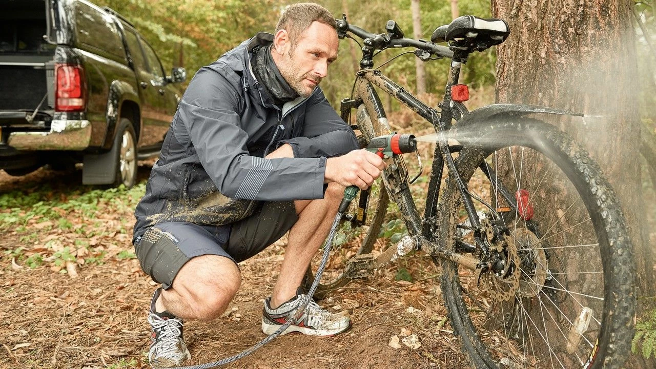 BOSCH Fontus Outdoor Cleaning Device Incl. Rechargeable Battery 6 BOSCH Fontus Outdoor Cleaning Device Incl. Rechargeable Battery - Image 6